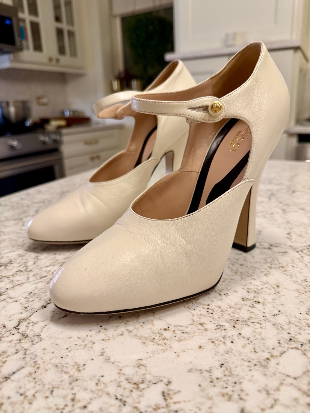 Gucci Cream Leather Mary Jane High Heel Pumps with Gold Button 39.5